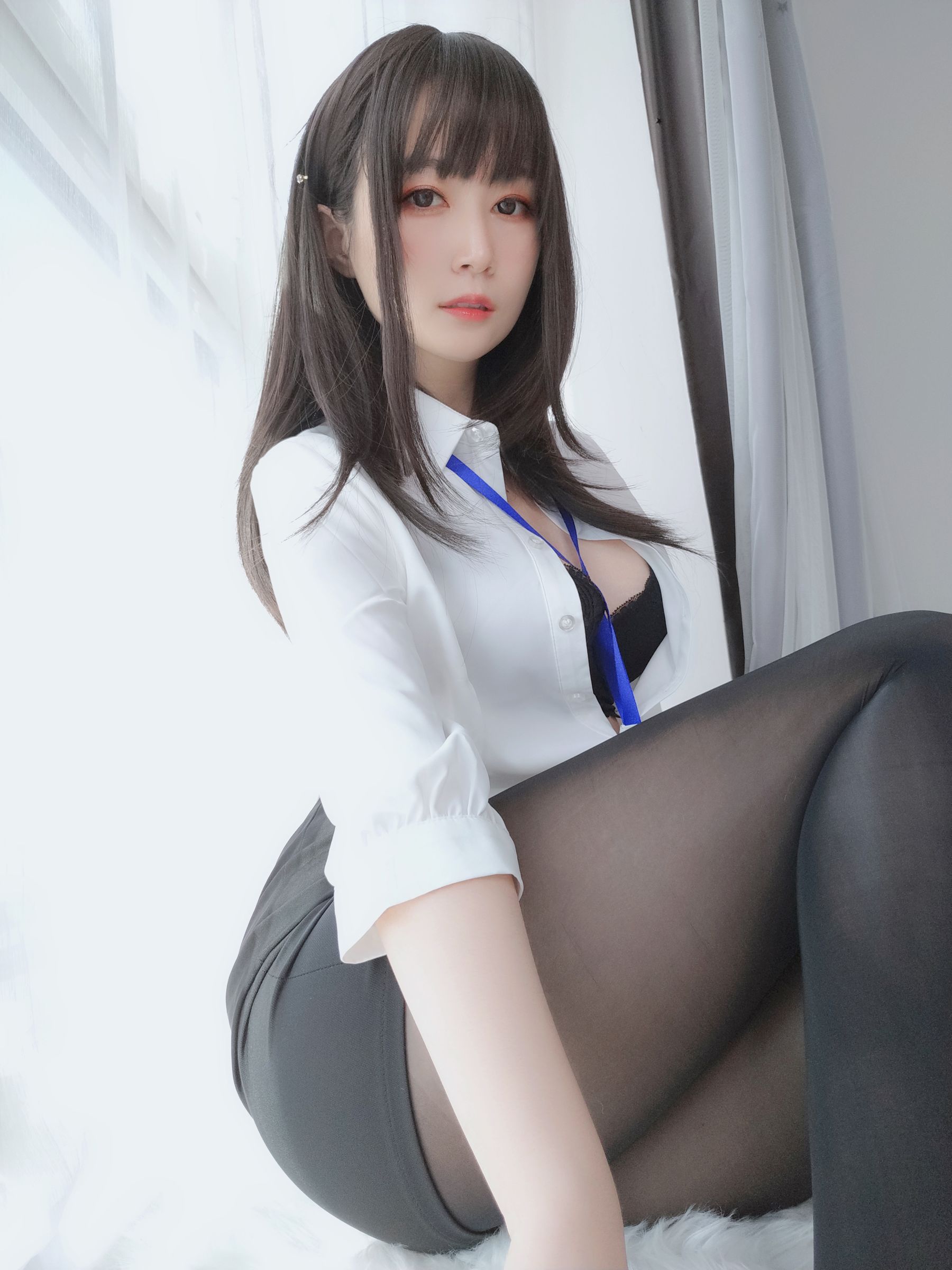 Coser小姐姐白银81–制服写真插图3